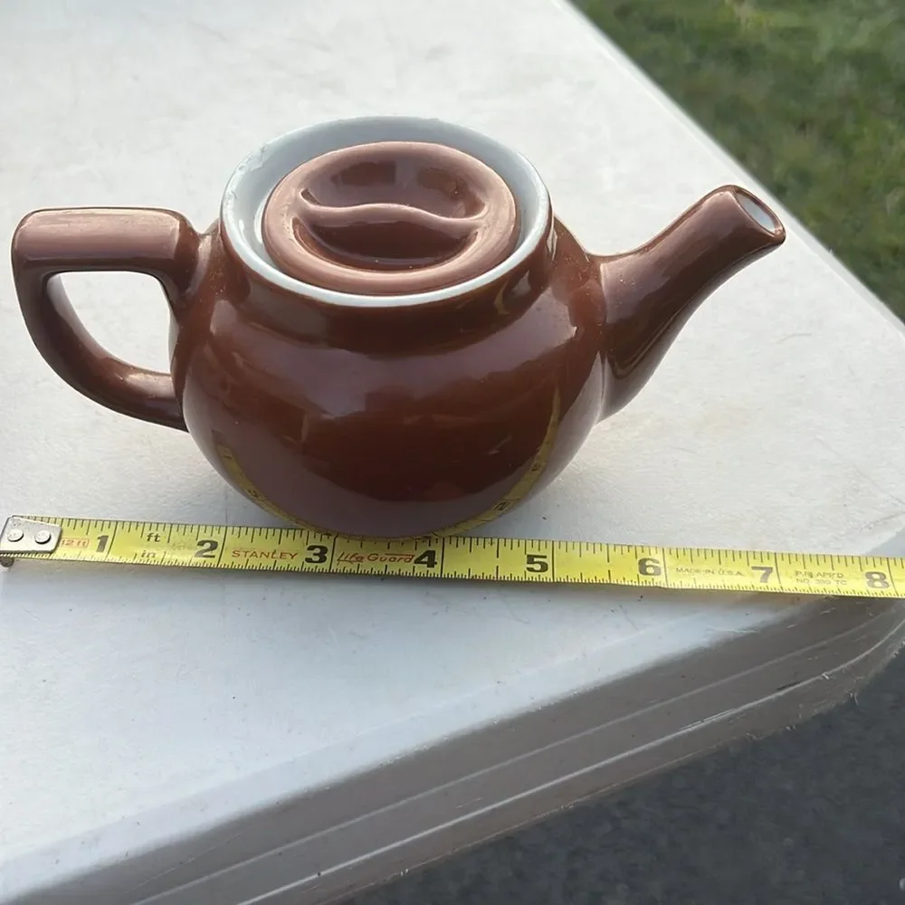Vintage shenango 1- Cup Brown ceramic Teapot. EUC.